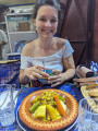 Tradiční marocký pokrm - kuskus (a jeho stravitelka)